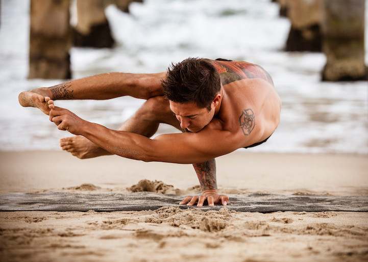 masculine-yoga-men-3