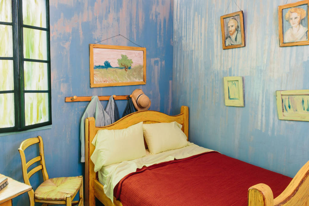 van-gogh-airbnb-1