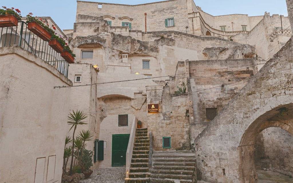 mancave hotel man man 3