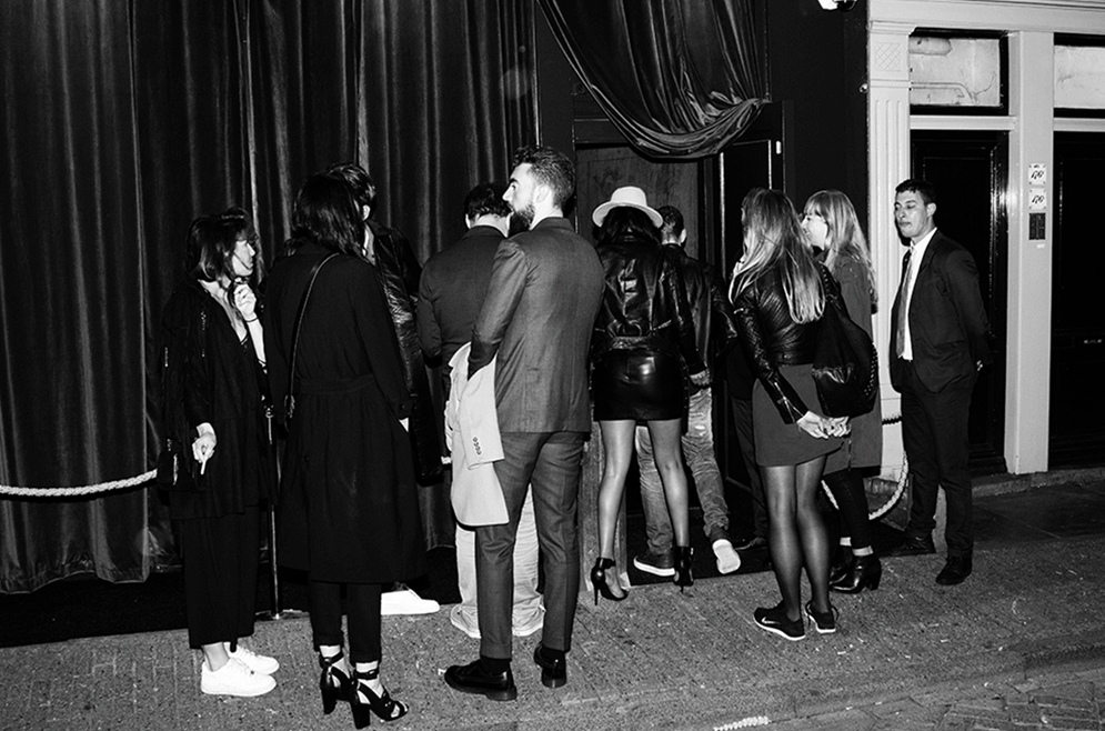 De curtain club man man uitgaan amsterdam
