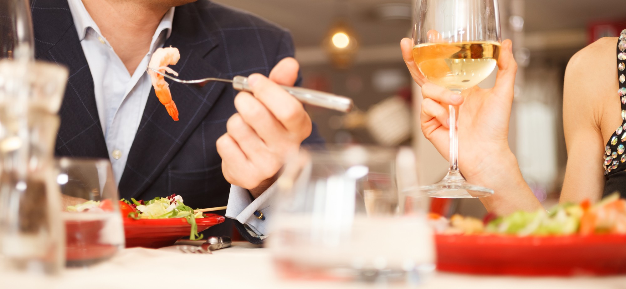 Uiteten geen voor gerecht eten man man slim omgaan met geld besparen