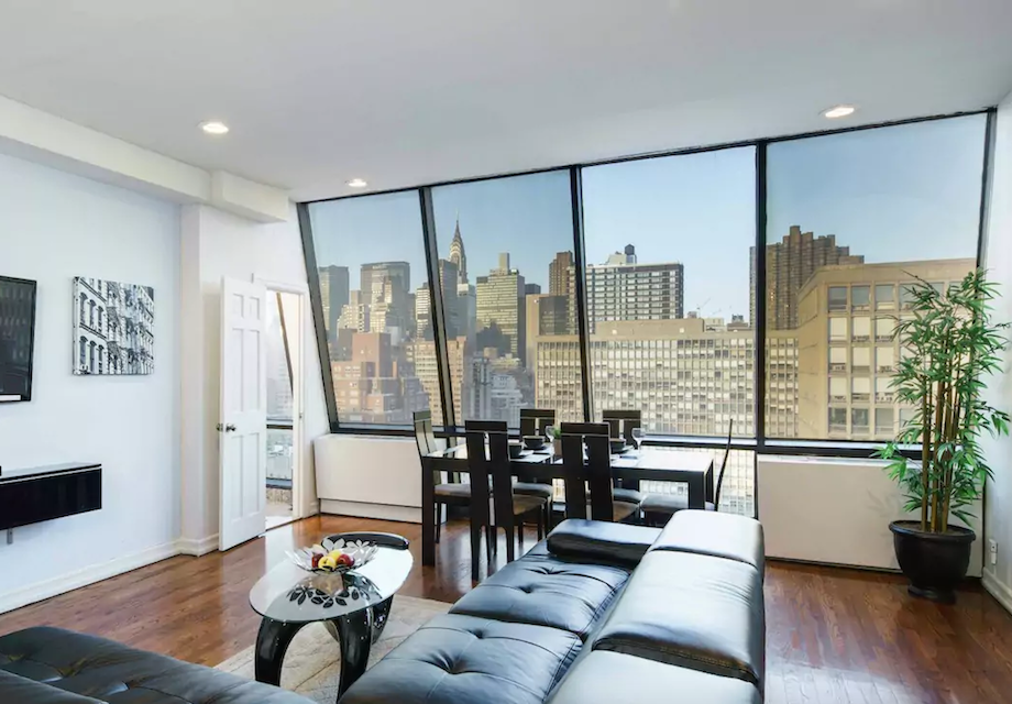 air bnb new york uitzicht man man