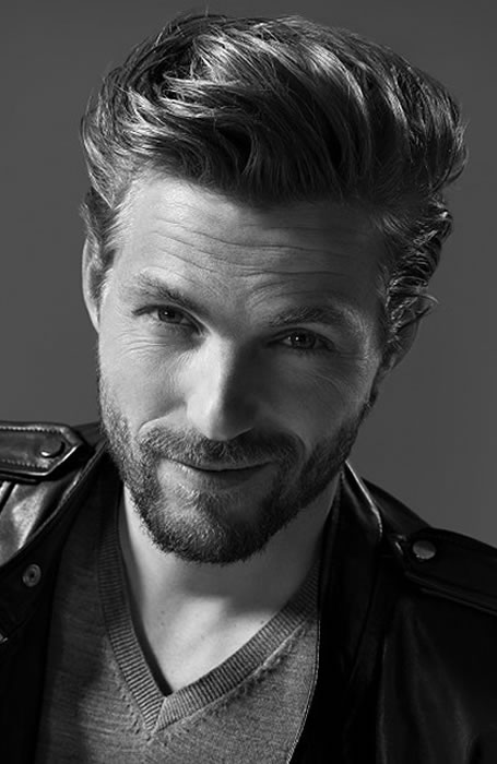 Haarstijlen-pompadour-heren-kapsel-mannen-bbrber-MAN MAN