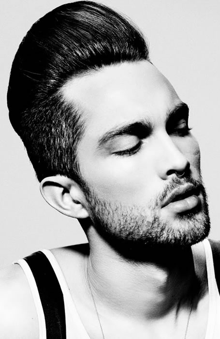 Haarstijlen-pompadour-heren-kapsel-mannen-bbrber-MAN MAN