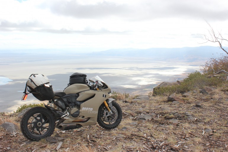 offroad Ducati-Ducati-119 Panigale S-offroad-motor-snelheid-MAN MAN