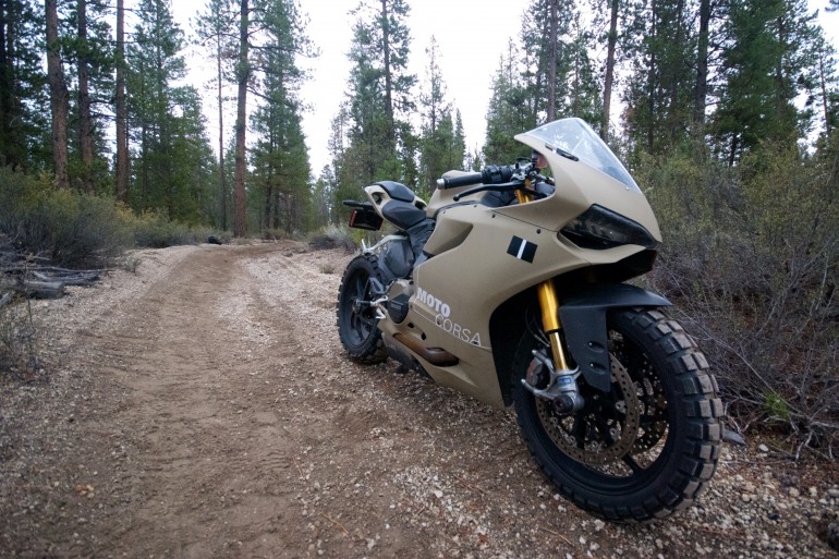 offroad Ducati-Ducati-119 Panigale S-offroad-motor-snelheid-MAN MAN