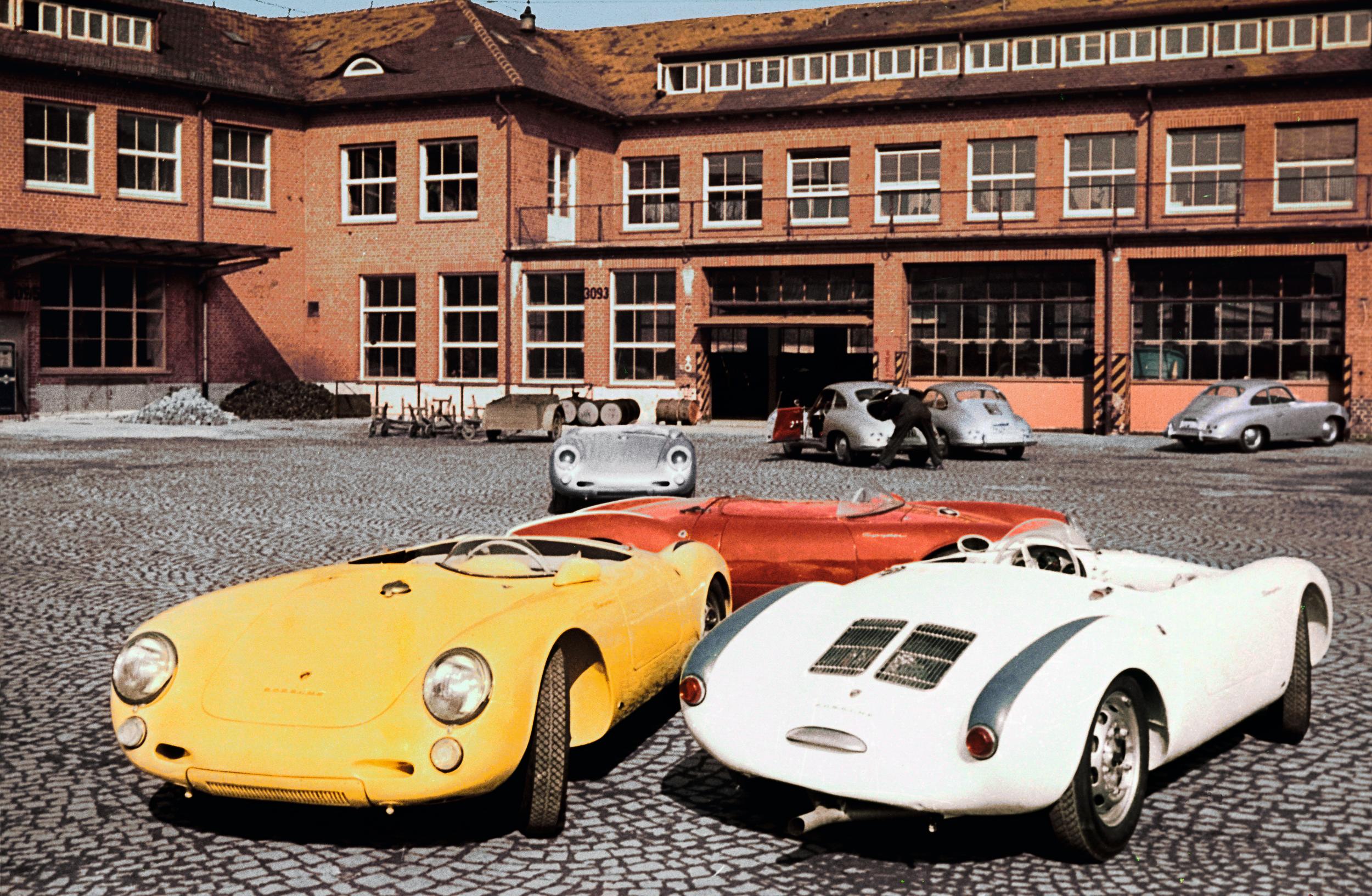 55 spyders lounge porsche man man