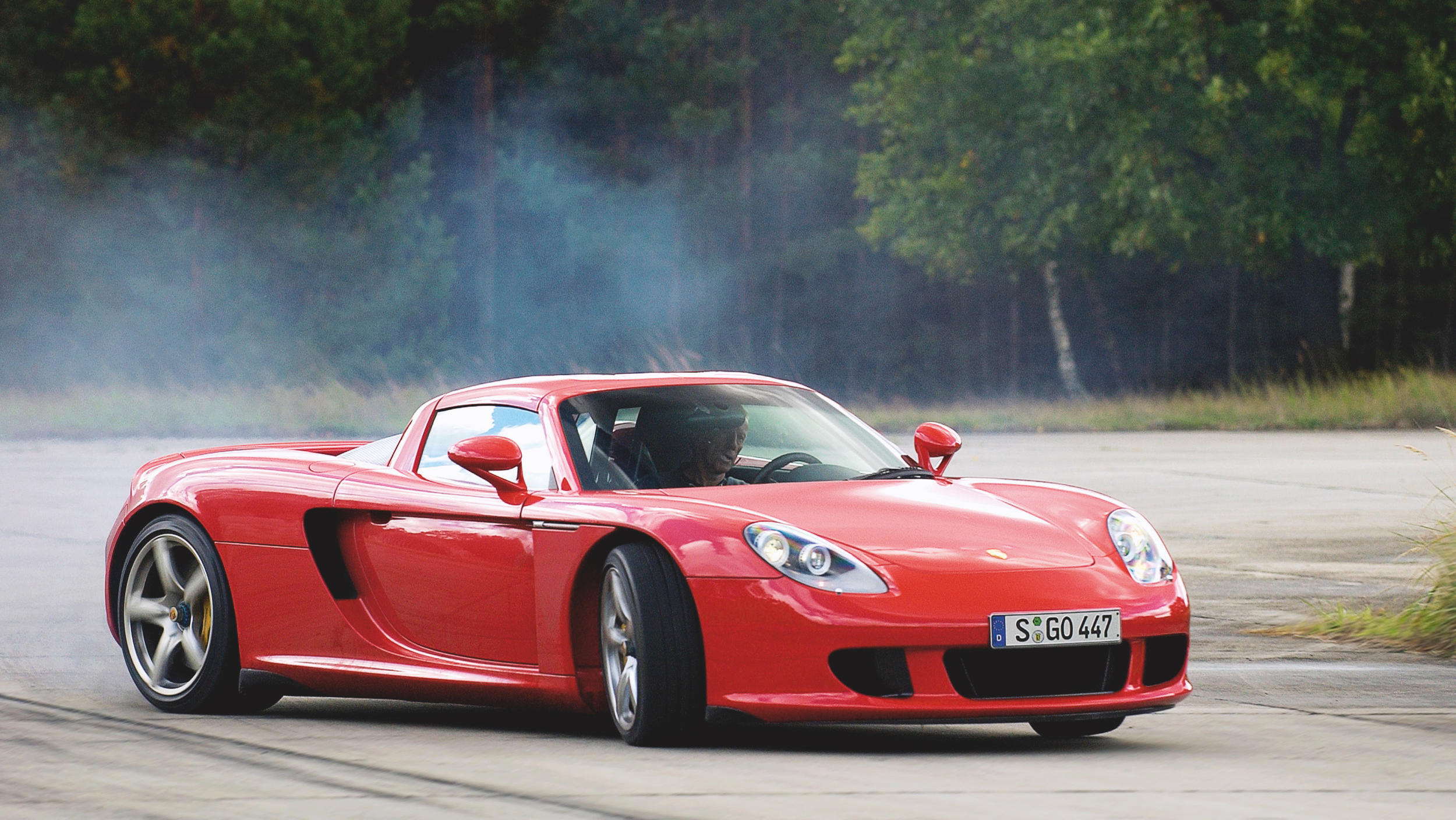 Walter rohrl demonstrates carrera GT man man