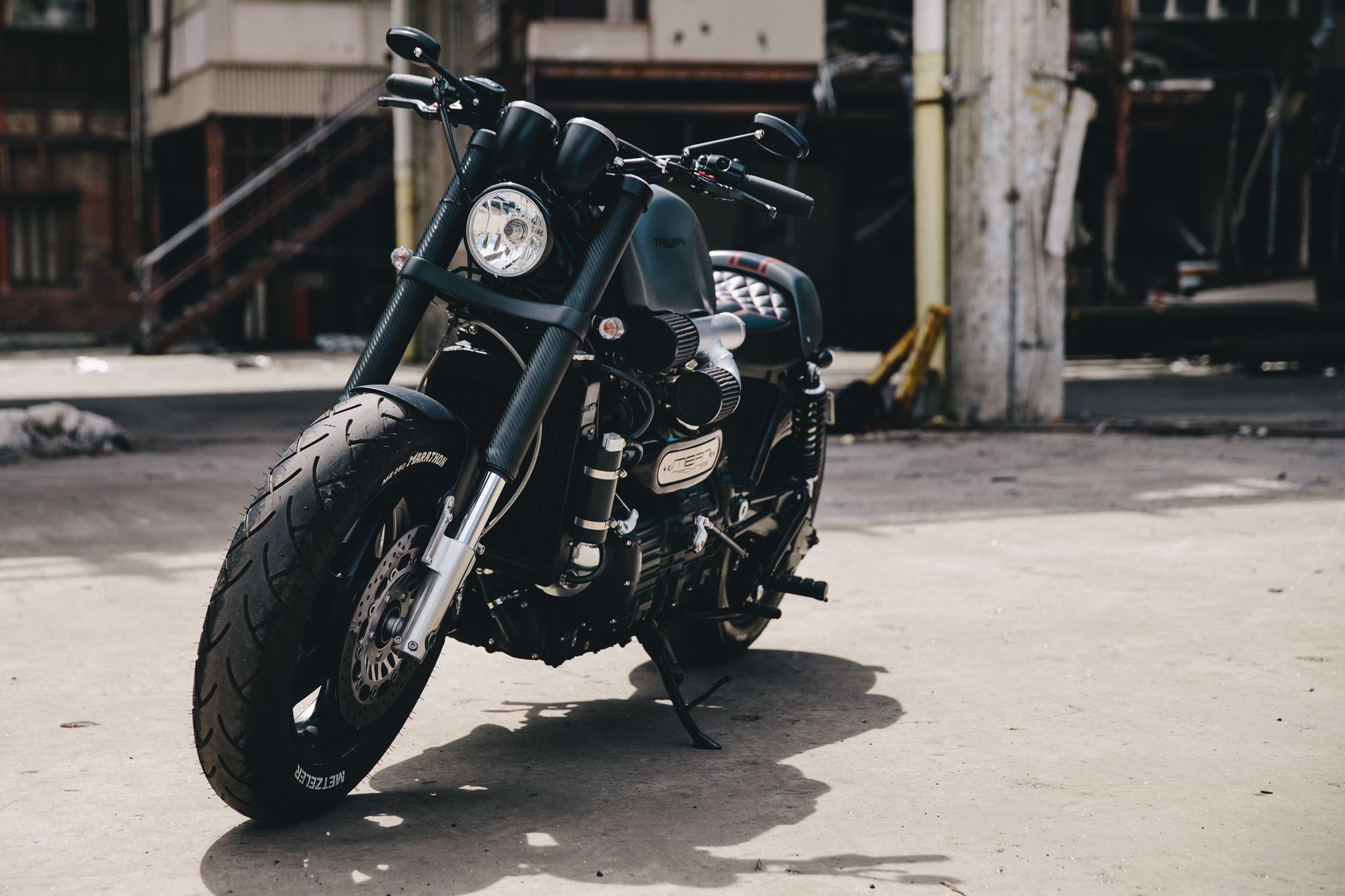 Triumph rocket cafe racer man man 1