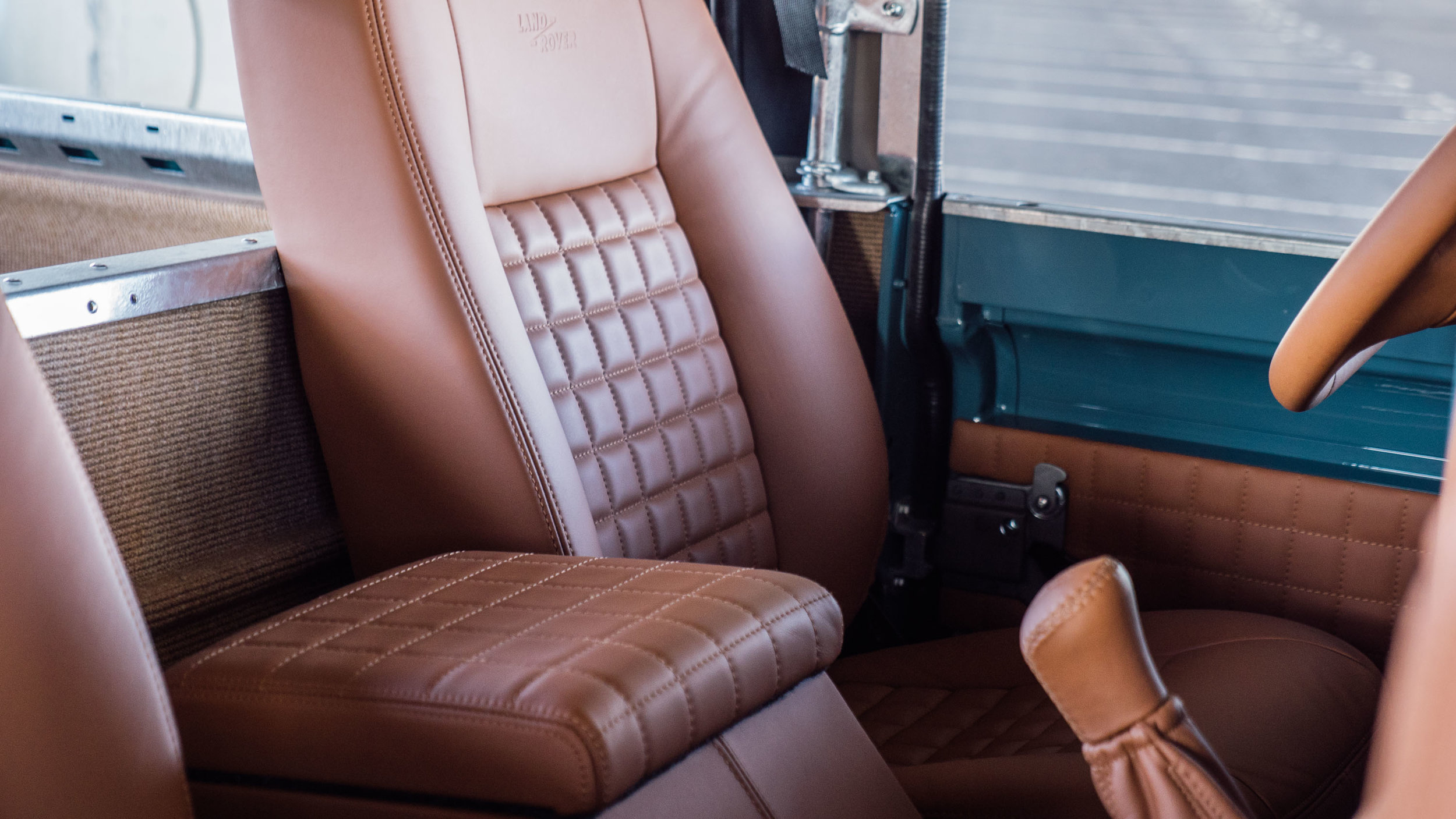 land-rover-defender-heritage- MAN MAN 2