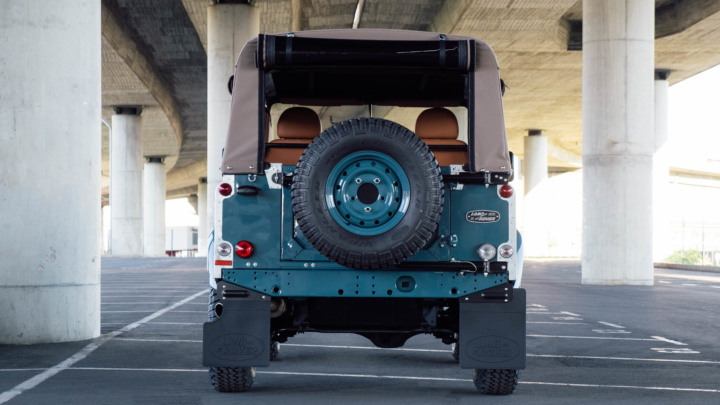 land-rover-defender-heritage- MAN MAN 3