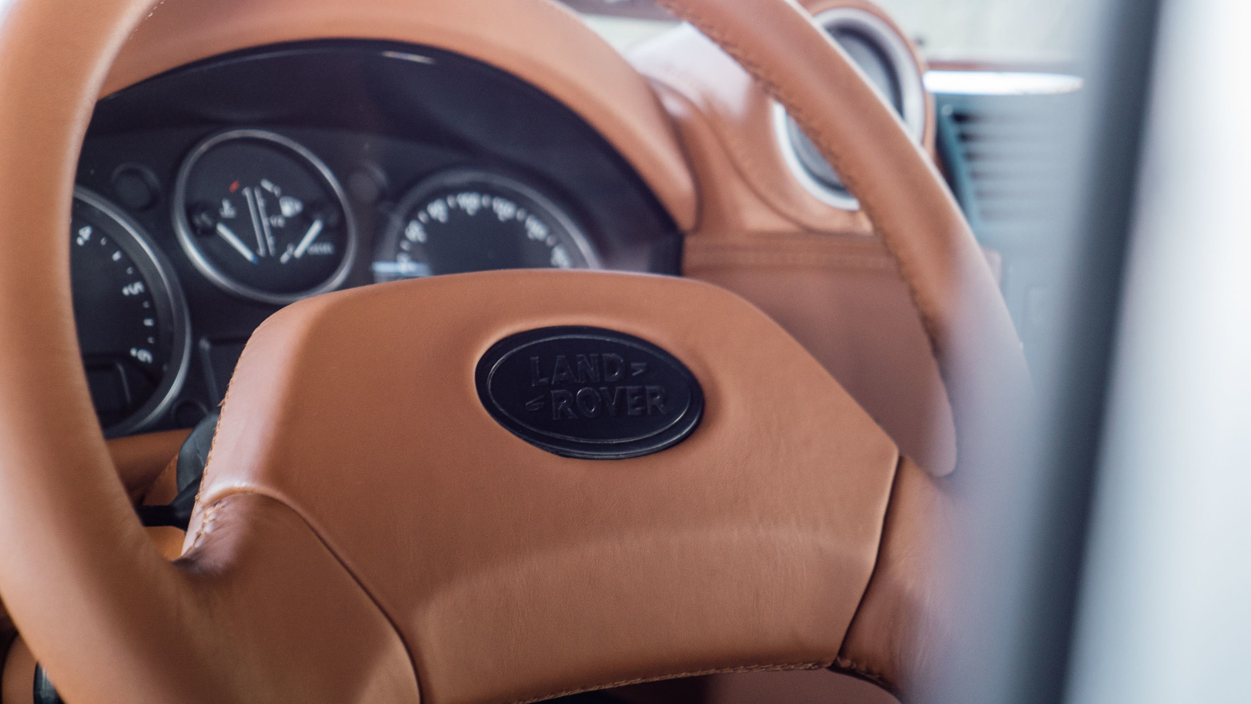 land-rover-defender-heritage- MAN MAN 5