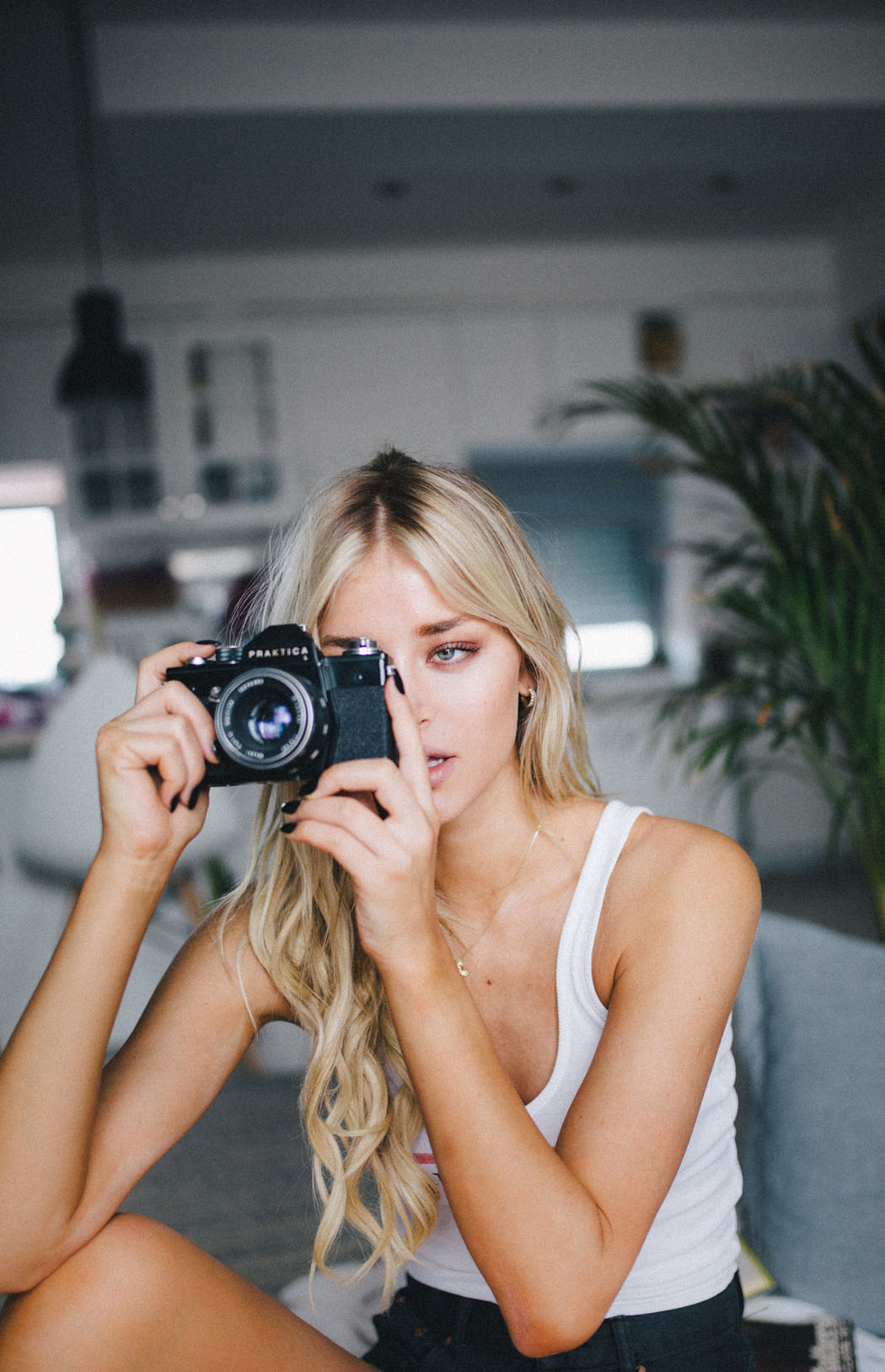 sofia seventies man man 16