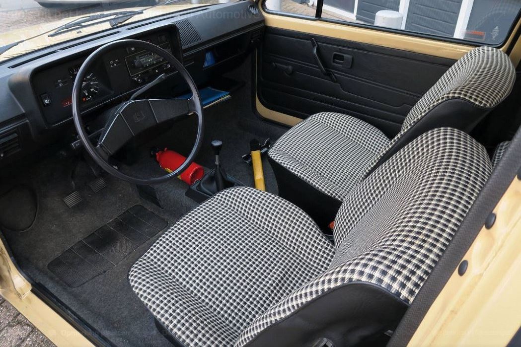 Volkswagen golf 1 man man 2