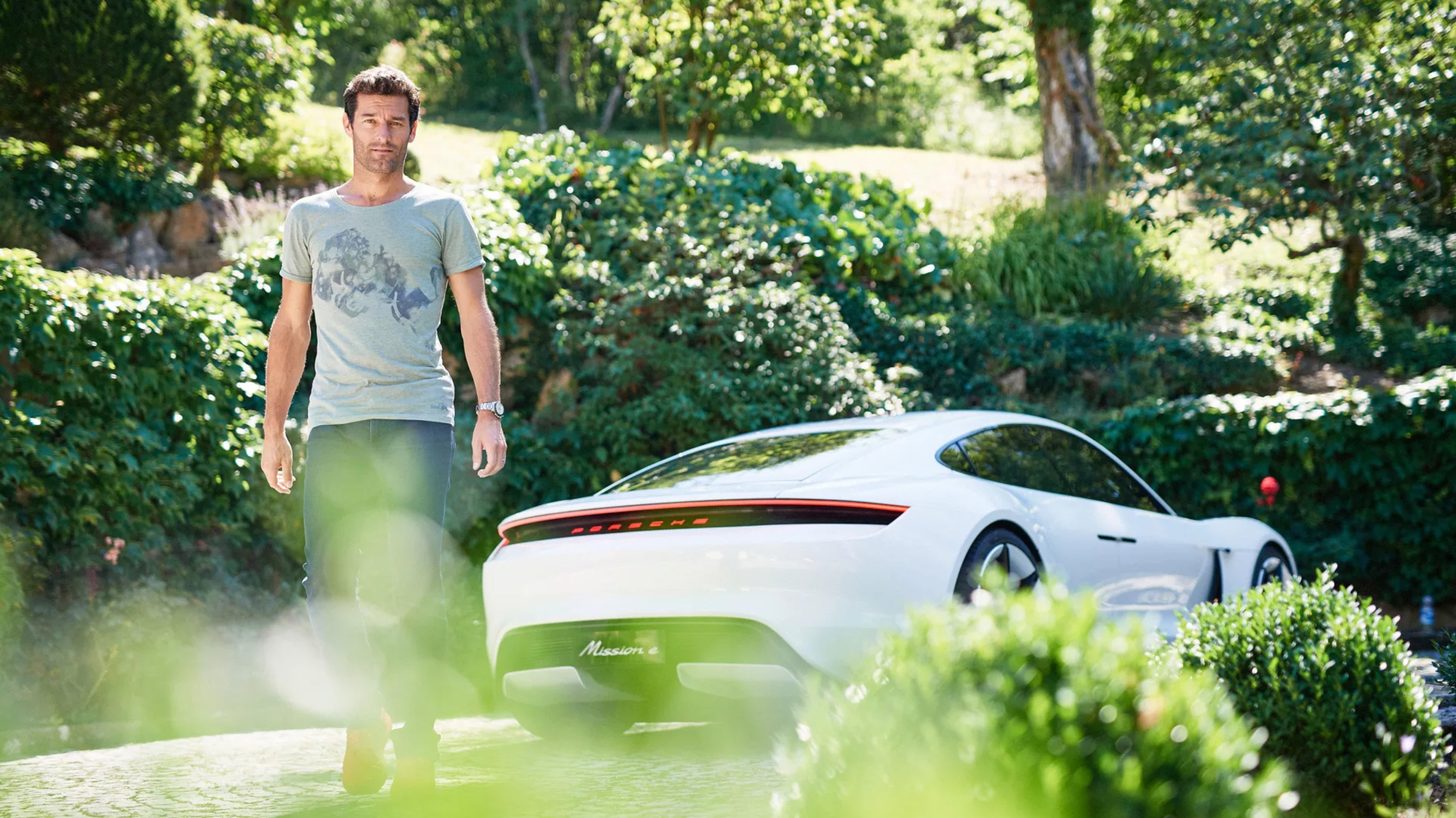 Porsche Mission E MAN-MAN 6