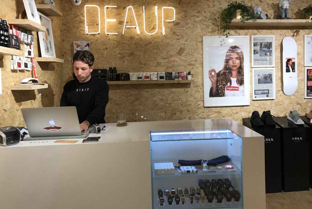 Sneaker winkel MAN MAN