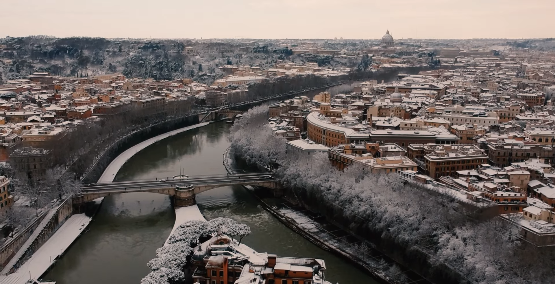 rome sneeuwval man man