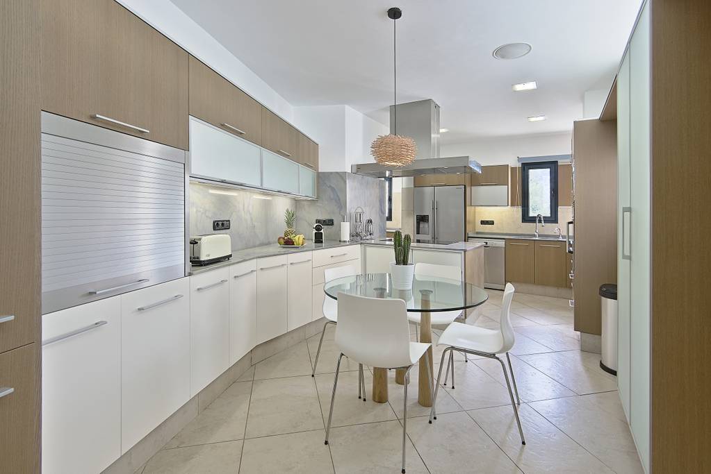 15aa9088-27c0-406a-ab18-5293a74695df