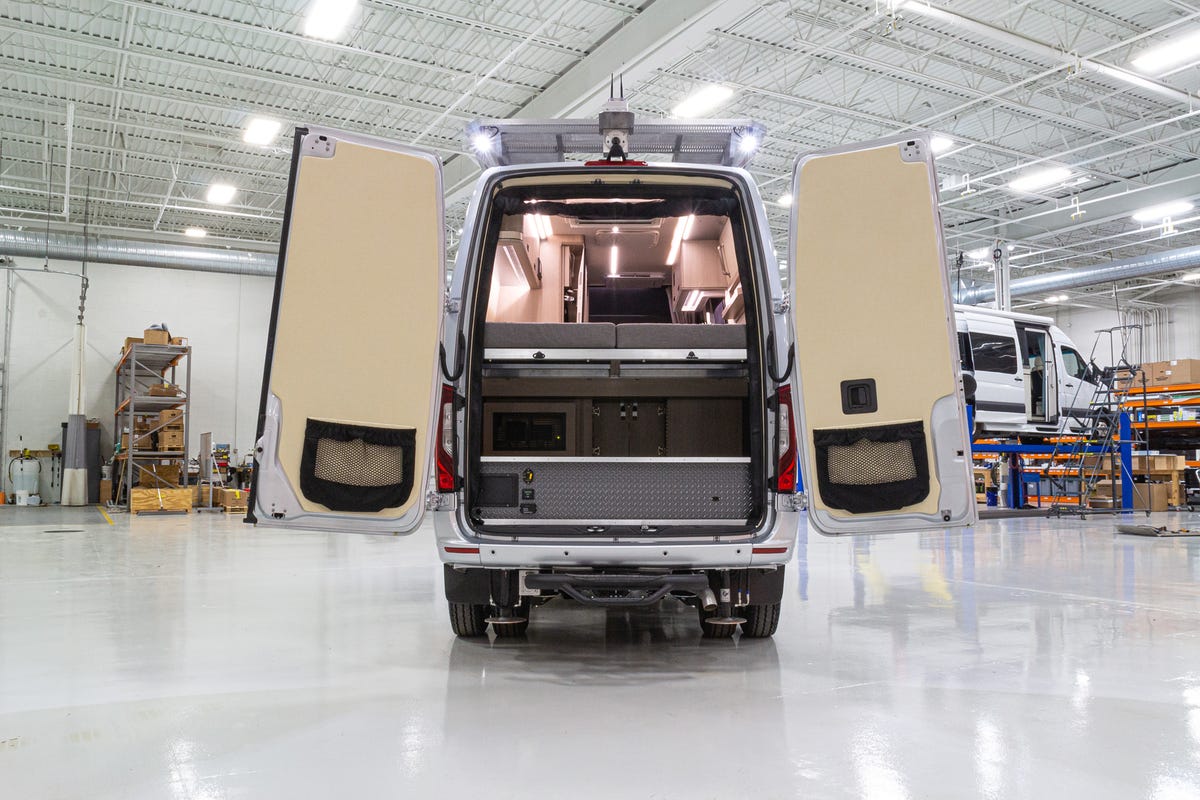 Camper in Mercedes-benz