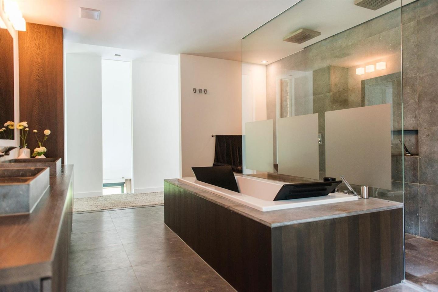 miljoenenvilla badkamer