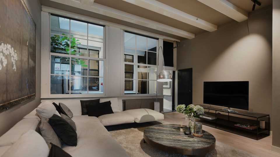 Na verkoop aan de Meilandjes casht Niels van den Berg (Kensington) weer door verkoop van woning