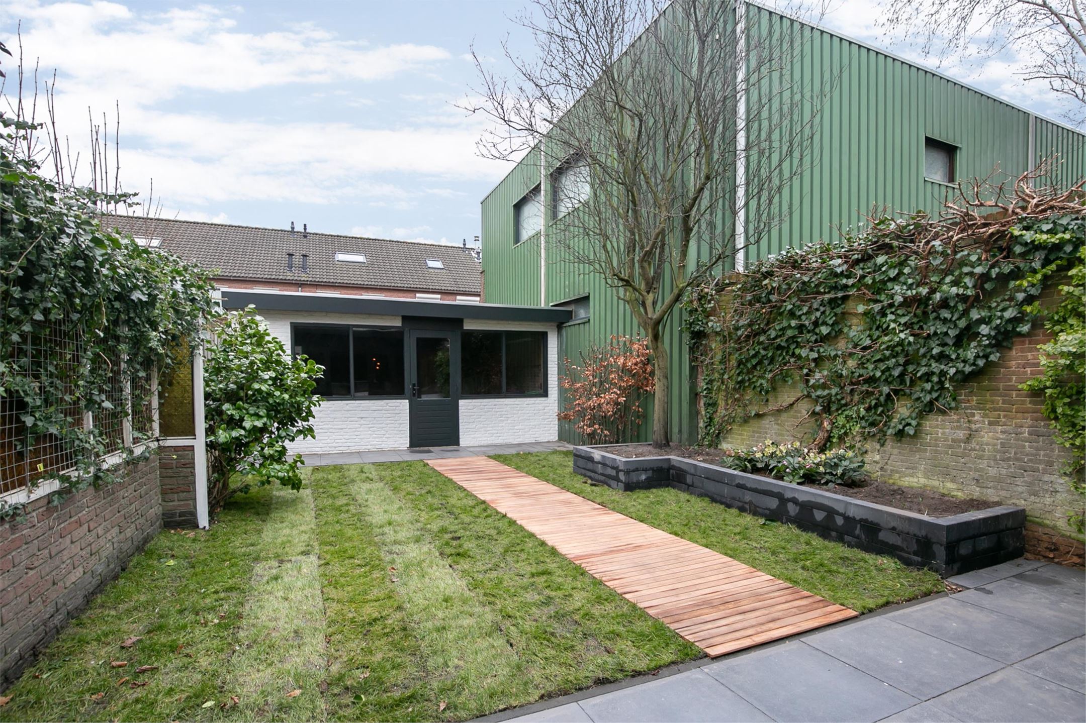 achtertuin-funda-monster