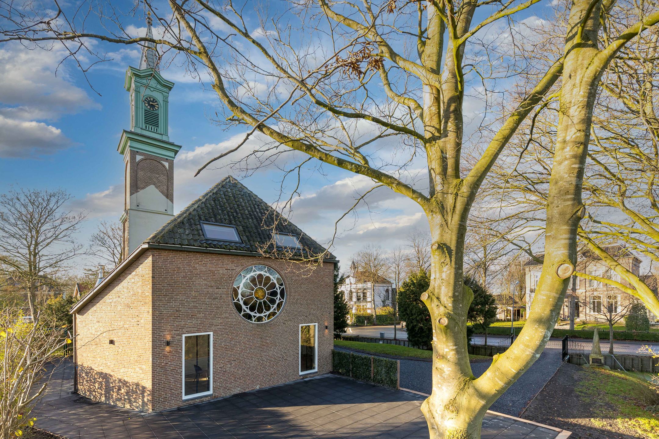 kerk terras buitenkant