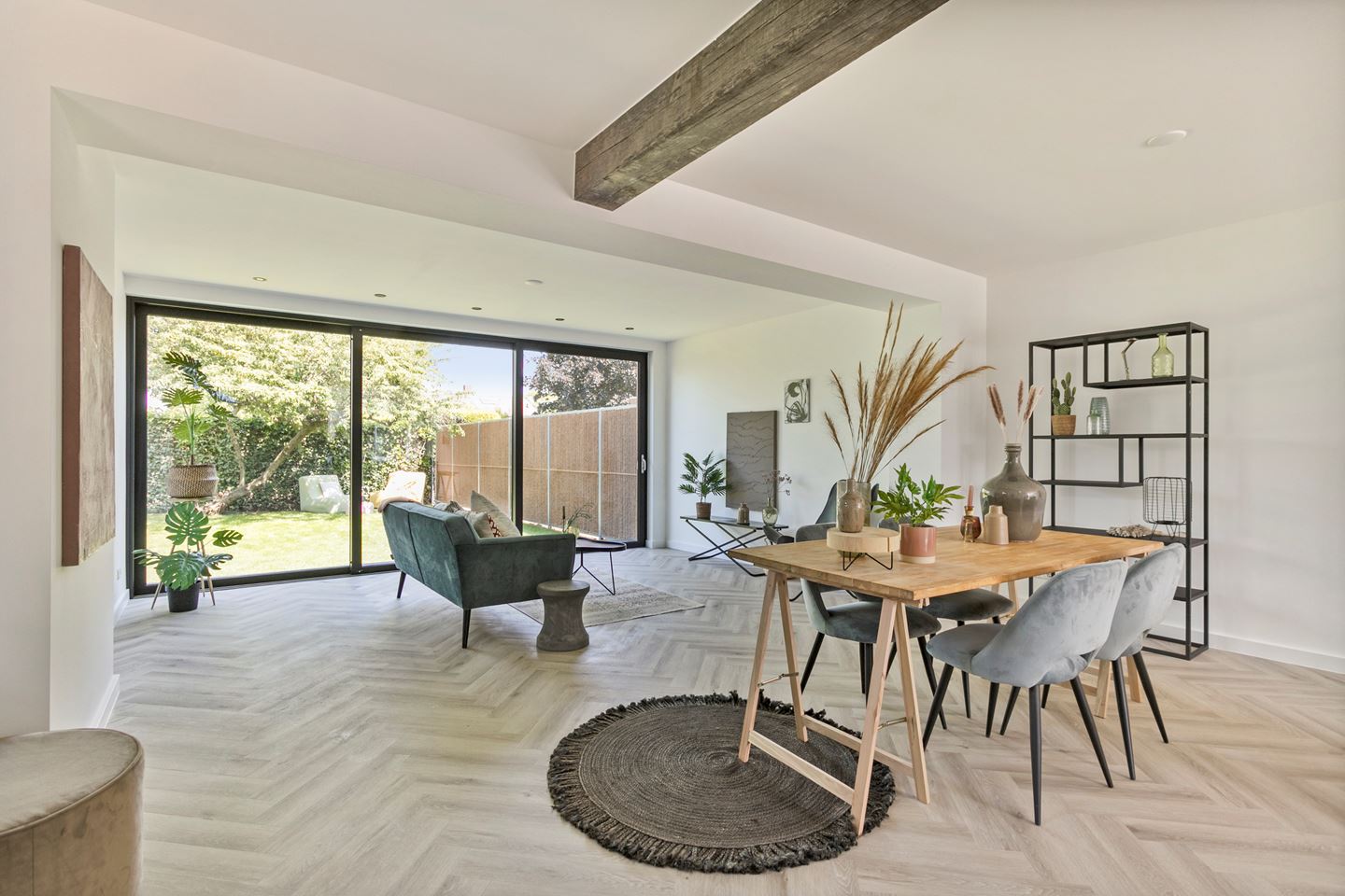 visgraten vloer woonkamer