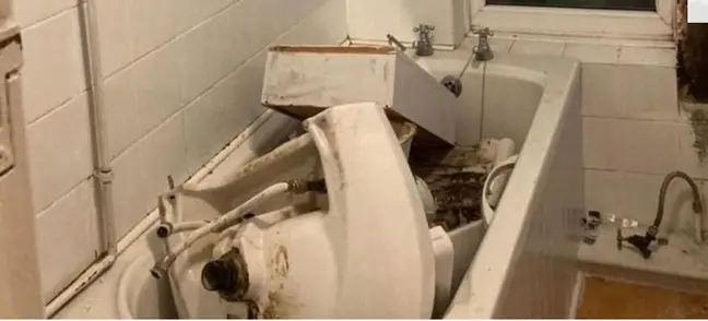 badkamer gesloopt na achterstand huur