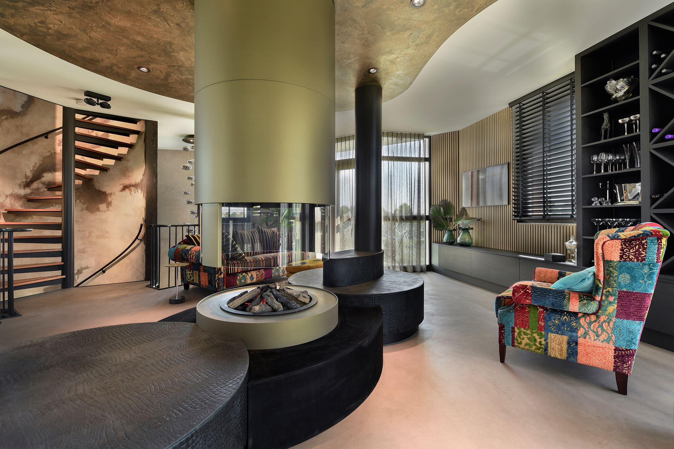 woontoren huis met 5 verdiepingen funda