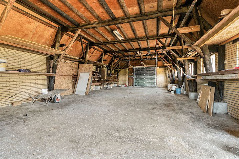 Woonboerderij te koop